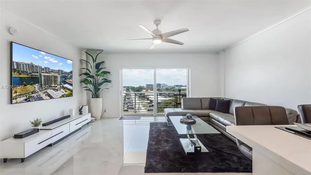 2900 NE 30th St #F7 Fort Lauderdale, FL 33306