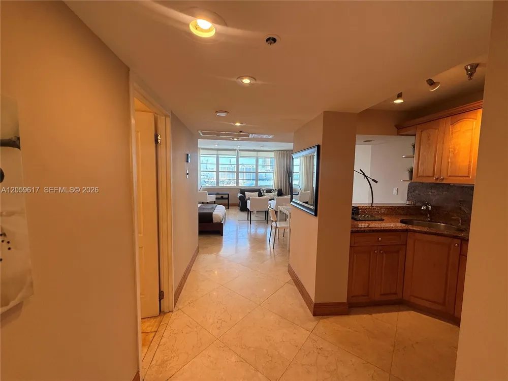 100 Lincoln Rd #1631 Miami Beach, FL 33139