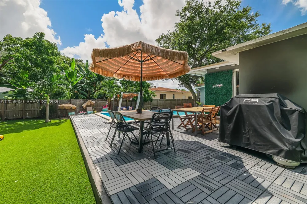 65 NW 116th St Miami, FL 33168