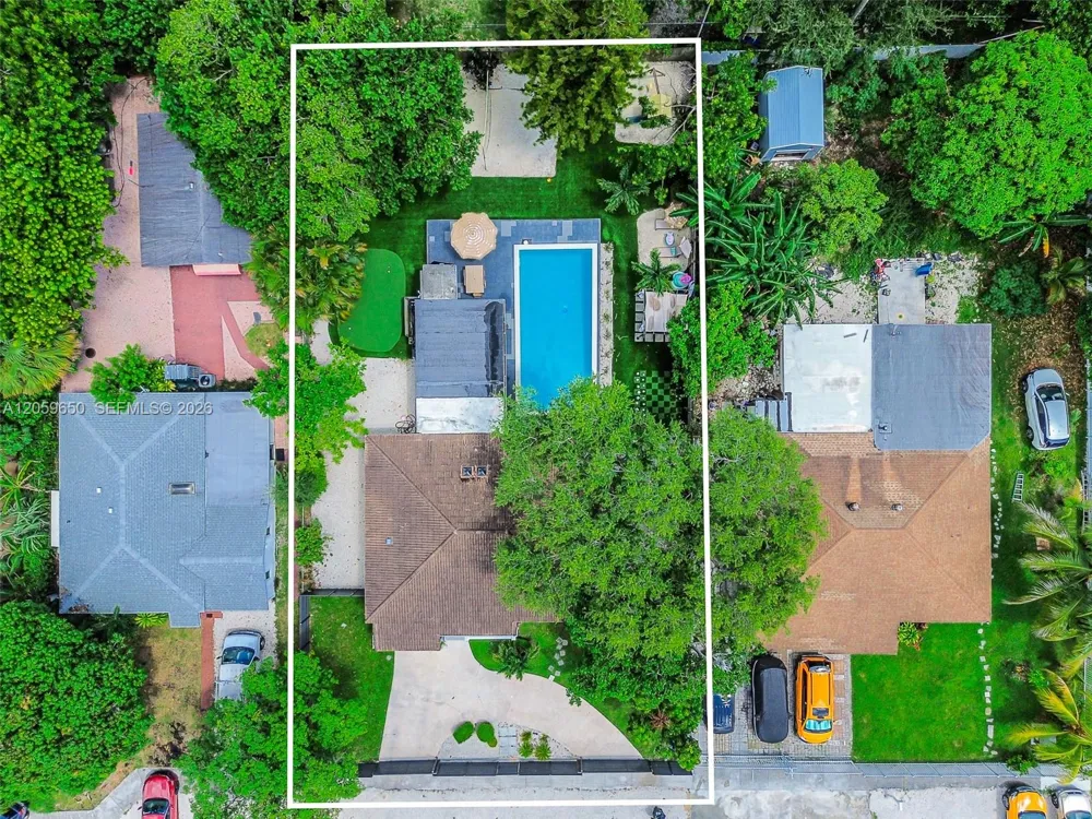 65 NW 116th St Miami, FL 33168