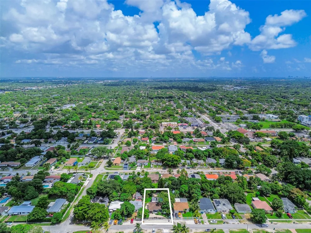 65 NW 116th St Miami, FL 33168