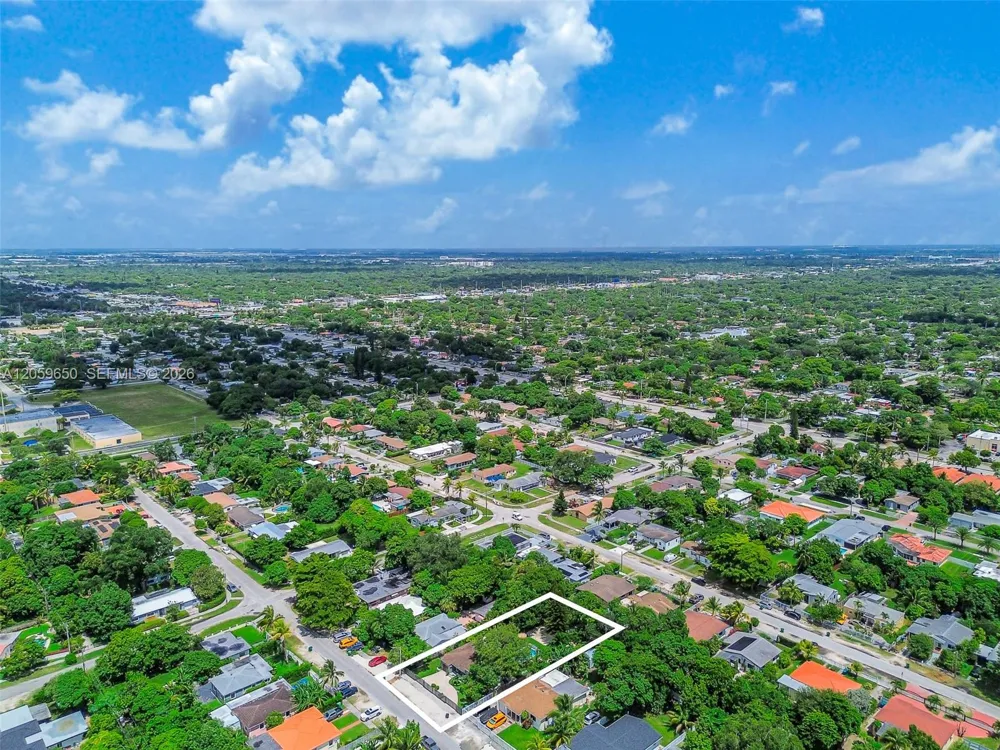 65 NW 116th St Miami, FL 33168