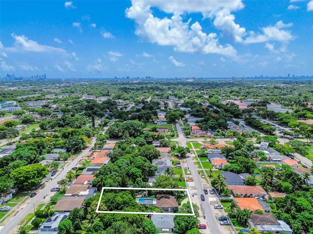 65 NW 116th St Miami, FL 33168