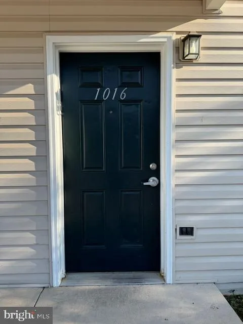 99 HOT POINT AVENUE