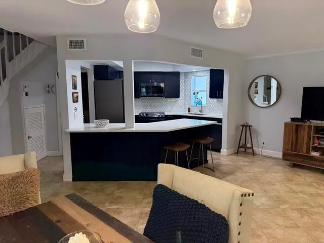 226 Seabreeze Circle Jupiter, FL 33477