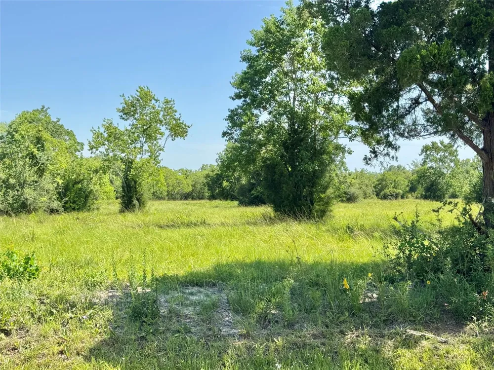 11939 7th St Santa Fe, TX 77510