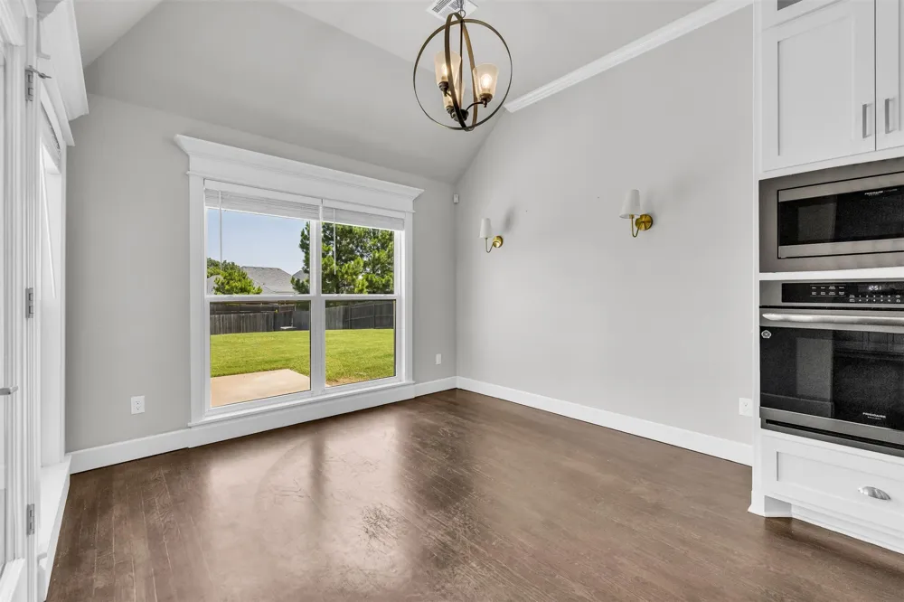421 E 127th Place S Jenks, OK 74037
