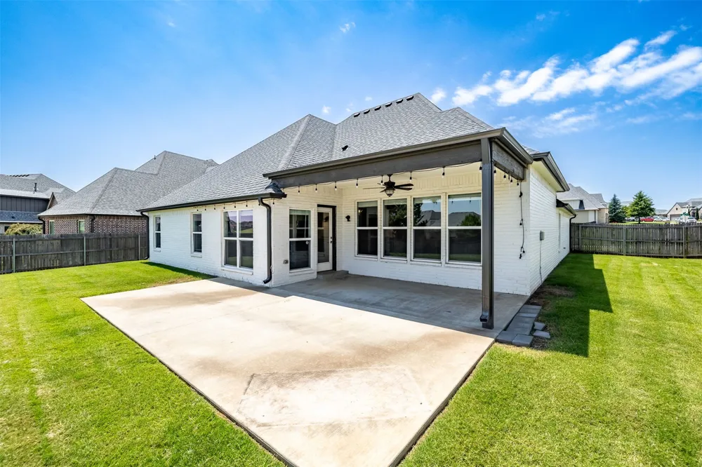 421 E 127th Place S Jenks, OK 74037