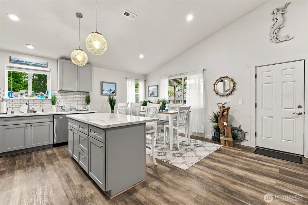 247 Fisher Avenue NE Ocean Shores, WA 98569