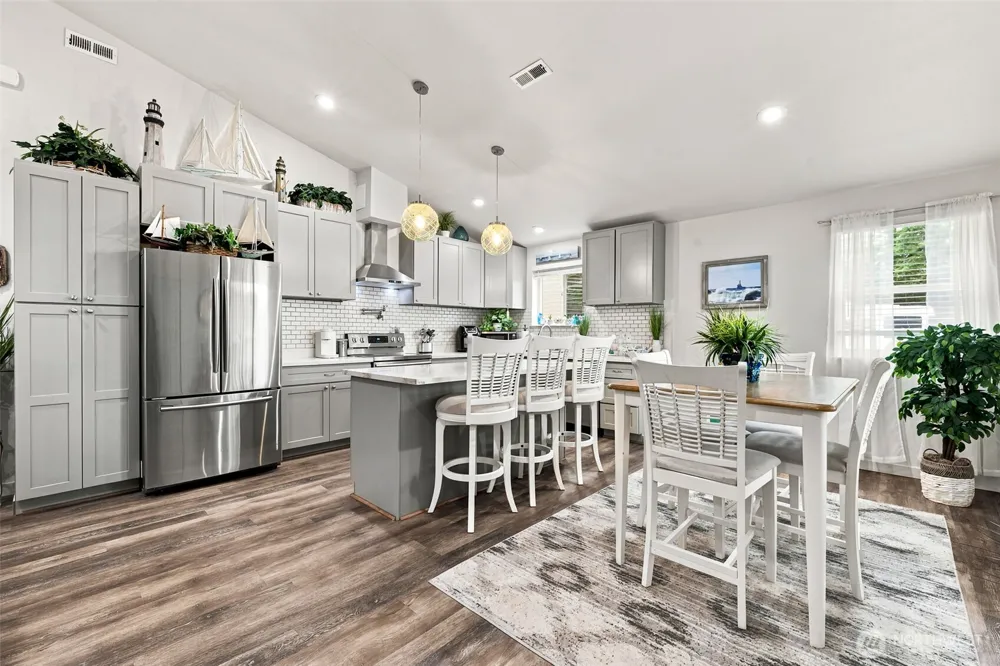 247 Fisher Avenue NE Ocean Shores, WA 98569