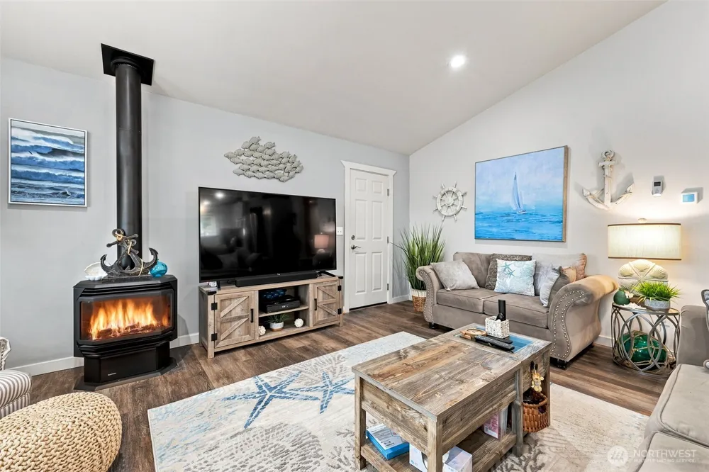 247 Fisher Avenue NE Ocean Shores, WA 98569