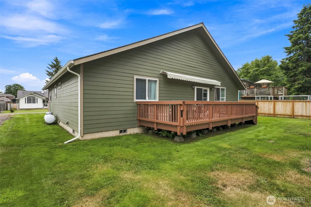 247 Fisher Avenue NE Ocean Shores, WA 98569