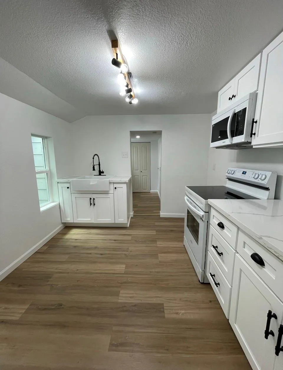 1219 5th St Rosenberg, TX 77471