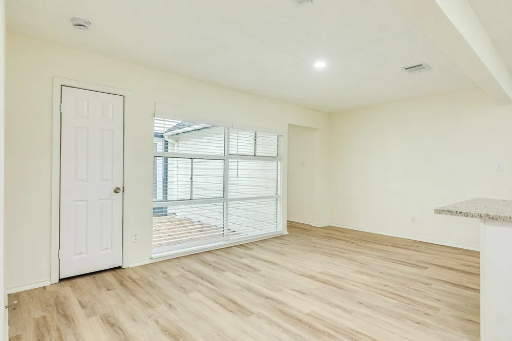 408 Gardenia Street Lake Jackson, TX 77566