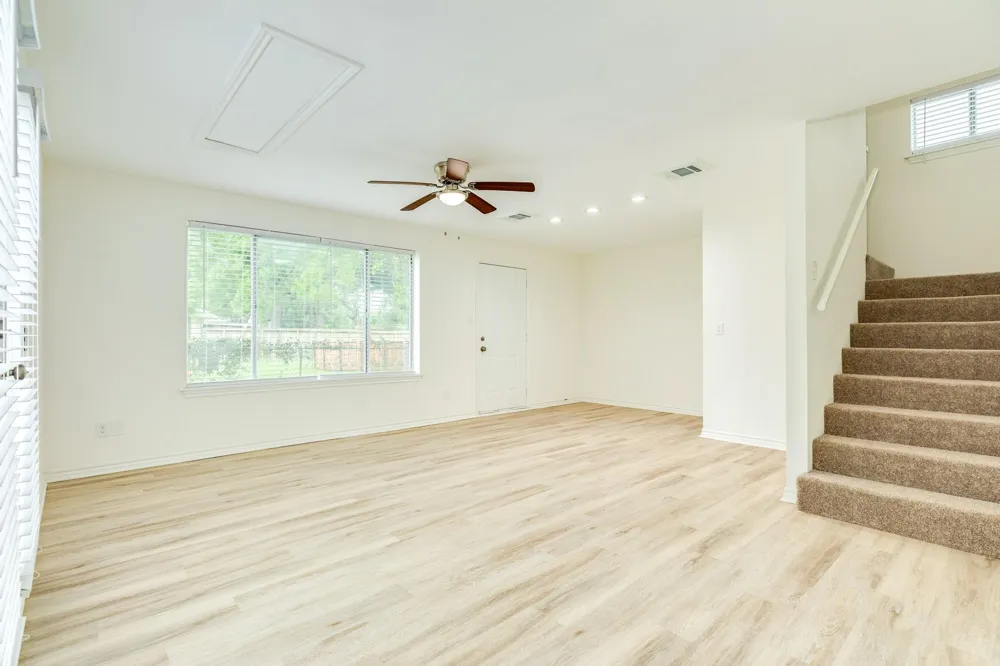 408 Gardenia Street Lake Jackson, TX 77566