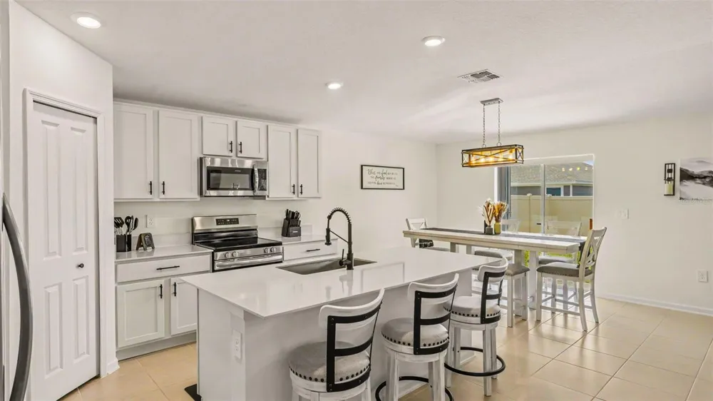 3012 TOTEM ROAD Eagle Lake, FL 33839