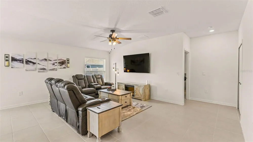 3012 TOTEM ROAD Eagle Lake, FL 33839