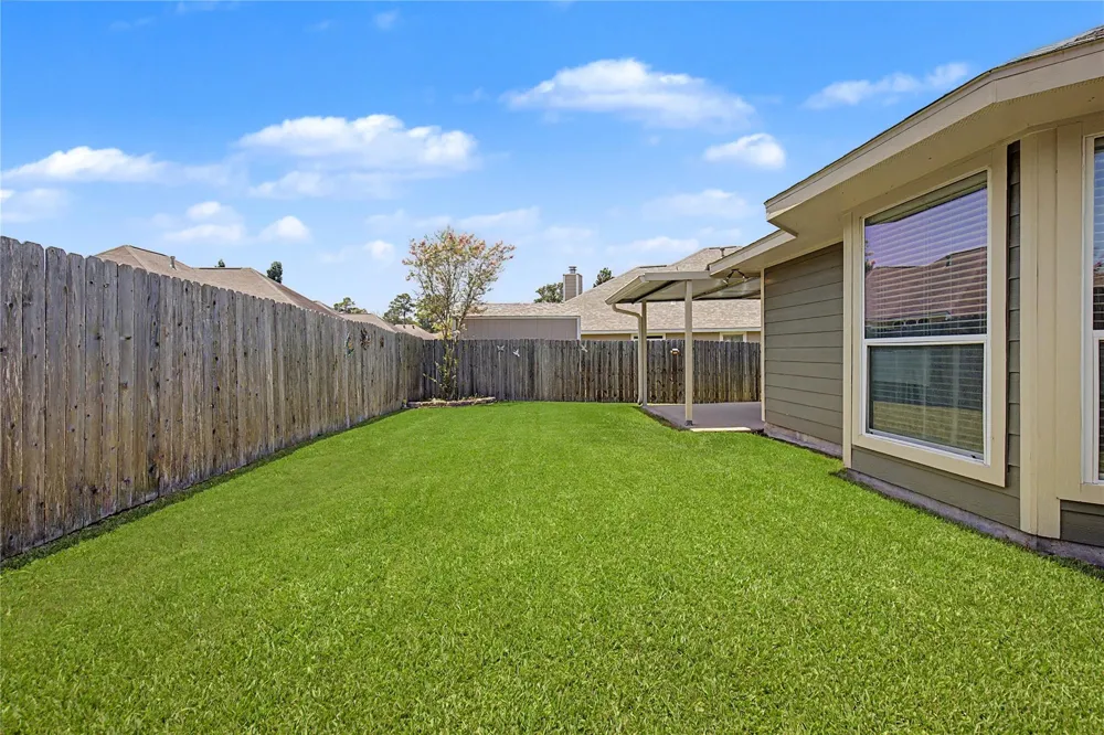 111 Enfield Court Huntsville, TX 77320