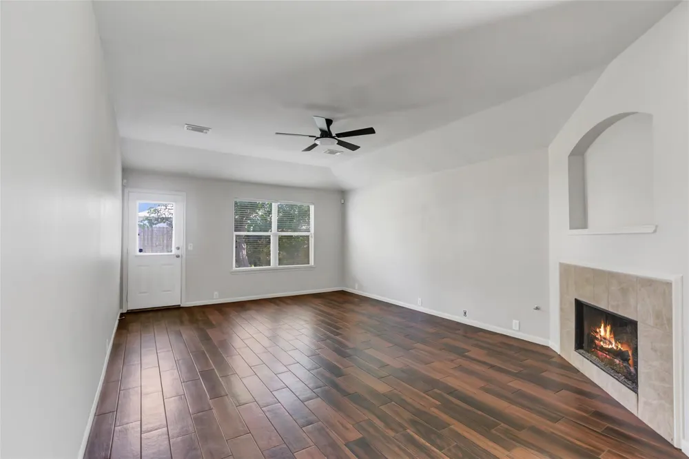 2822 Foster Hill Drive Kingwood, TX 77345