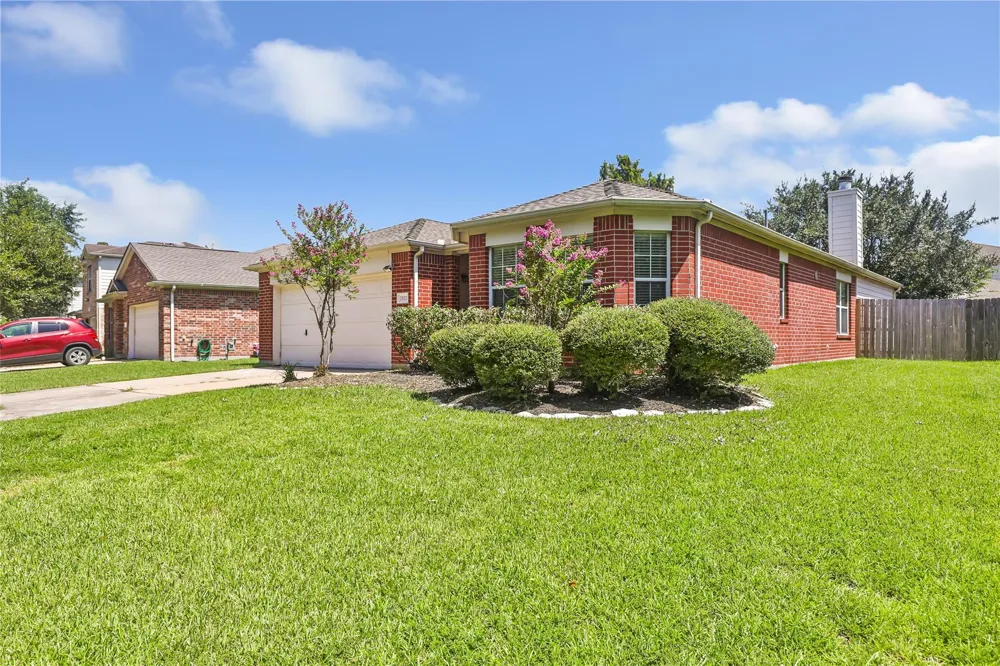 2822 Foster Hill Drive Kingwood, TX 77345