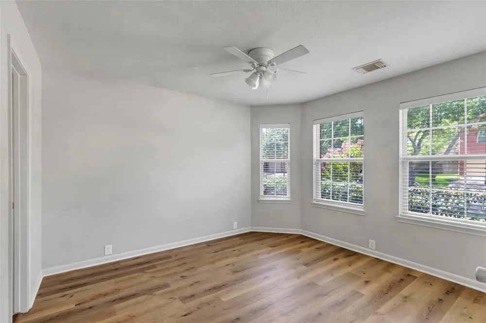 2822 Foster Hill Drive Kingwood, TX 77345