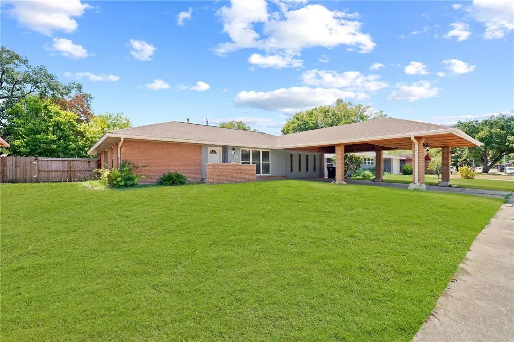 2835 Dragonwick Drive Houston, TX 77045