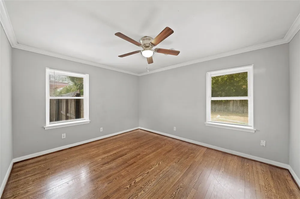2835 Dragonwick Drive Houston, TX 77045