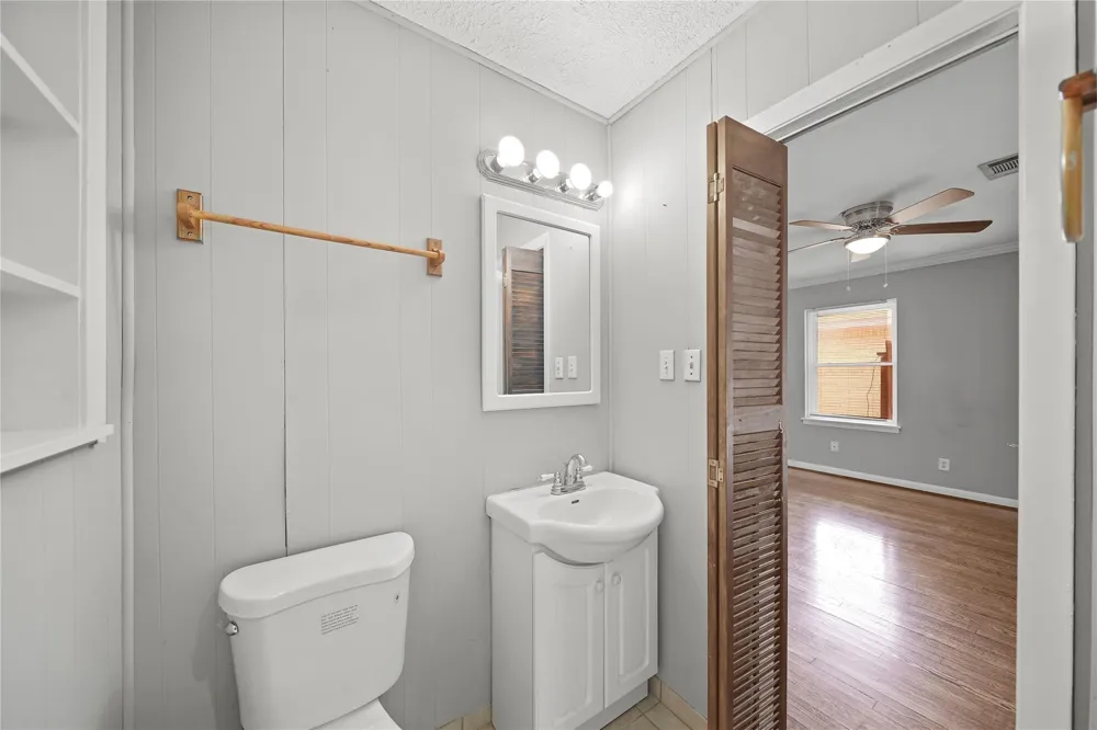 2835 Dragonwick Drive Houston, TX 77045