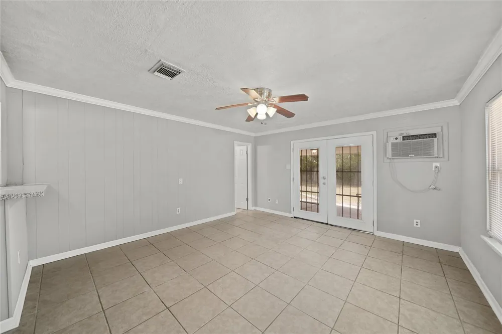 2835 Dragonwick Drive Houston, TX 77045