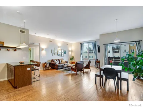 204 Maple Street #305