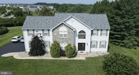 121 W HARVEST DRIVE