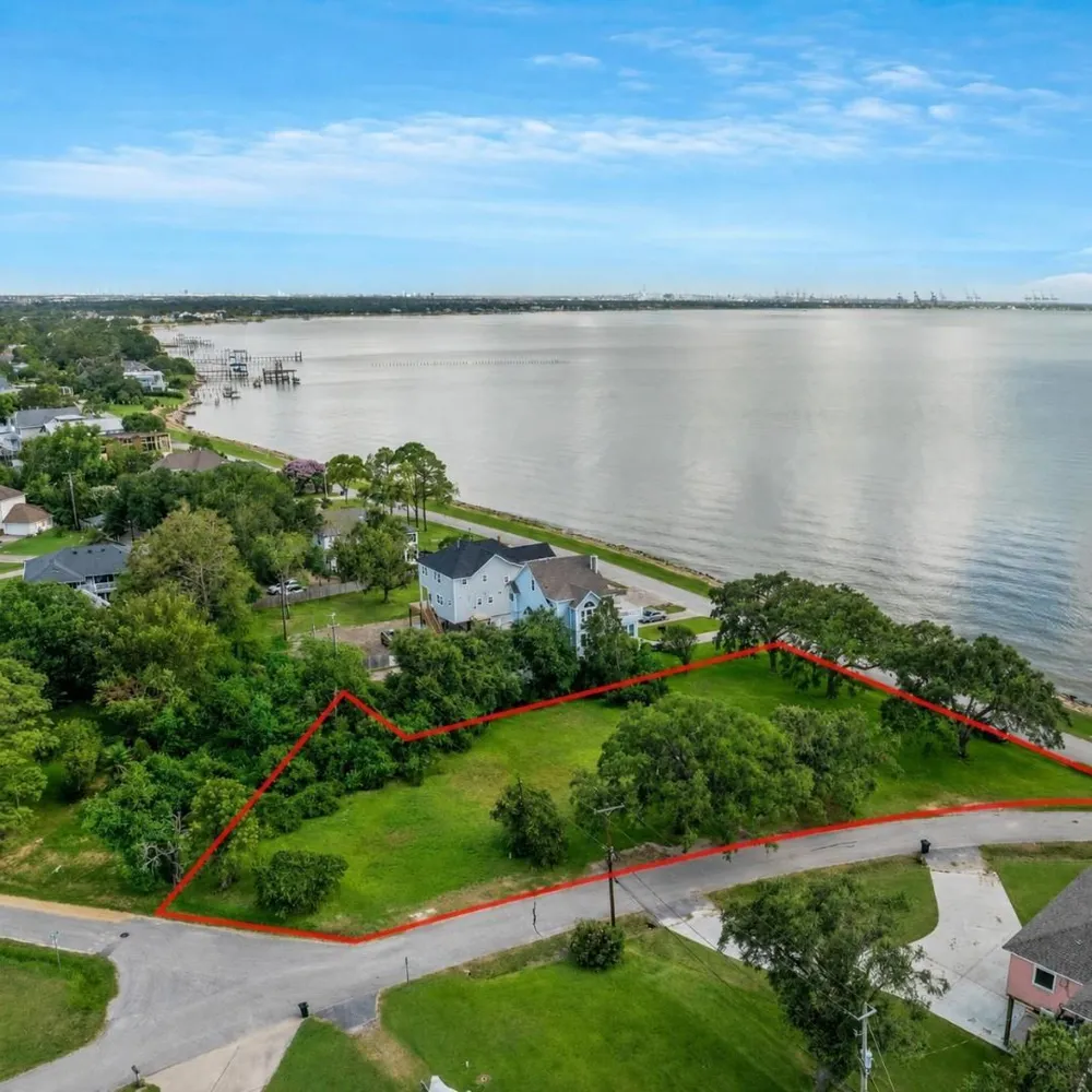 3422 Miramar Drive Shoreacres, TX 77571