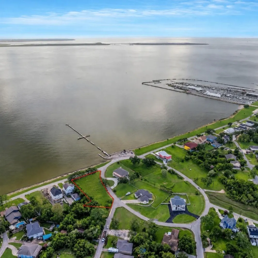 3422 Miramar Drive Shoreacres, TX 77571
