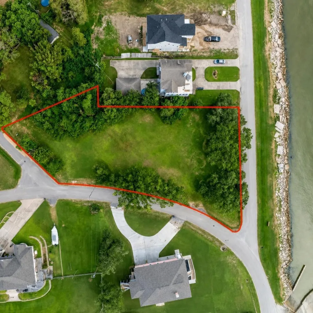 3422 Miramar Drive Shoreacres, TX 77571