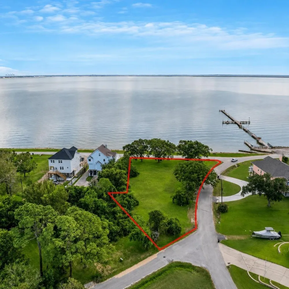 3422 Miramar Drive Shoreacres, TX 77571