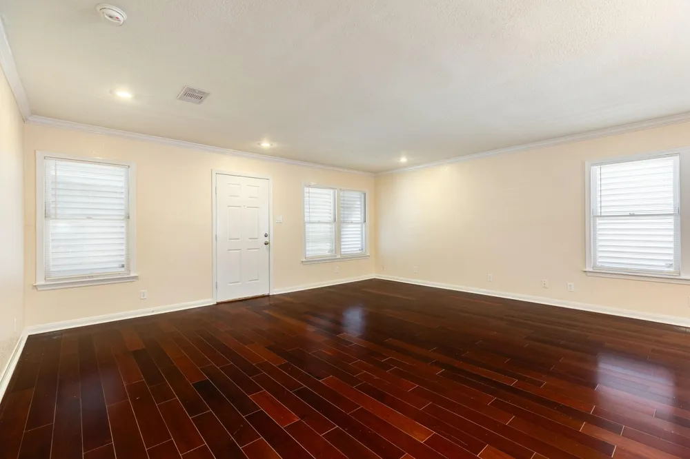 114 Tarpon Avenue Galveston, TX 77550