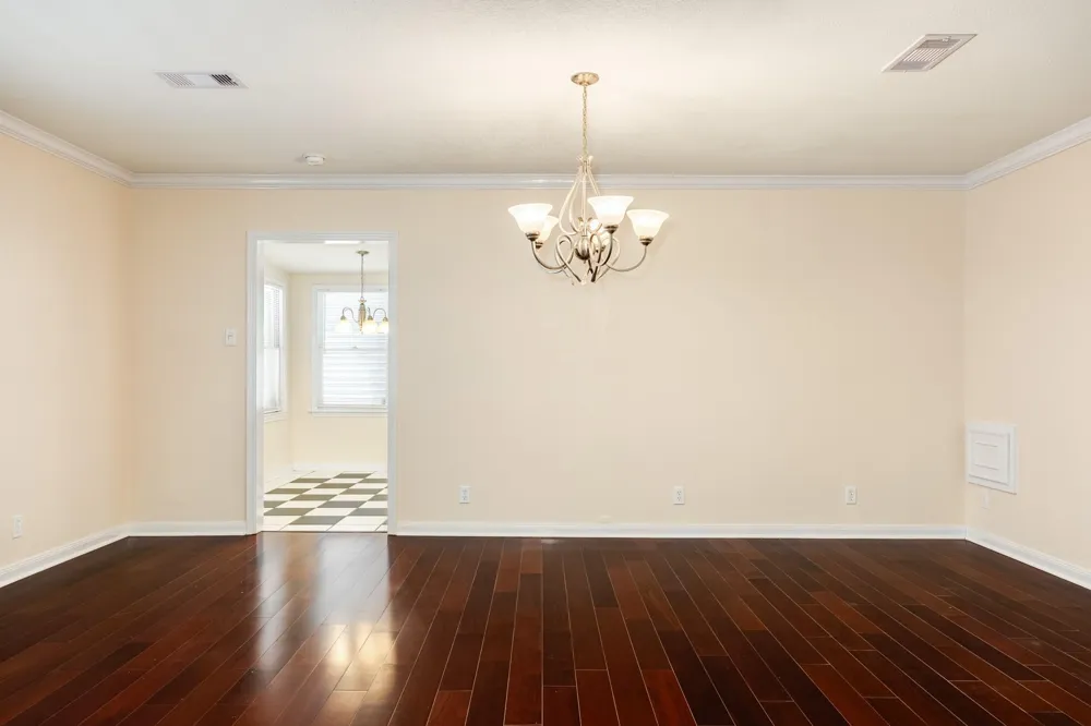 114 Tarpon Avenue Galveston, TX 77550
