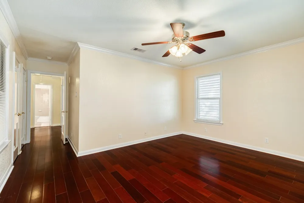 114 Tarpon Avenue Galveston, TX 77550