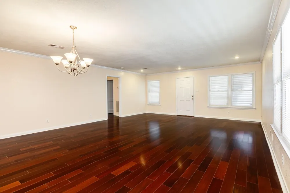 114 Tarpon Avenue Galveston, TX 77550