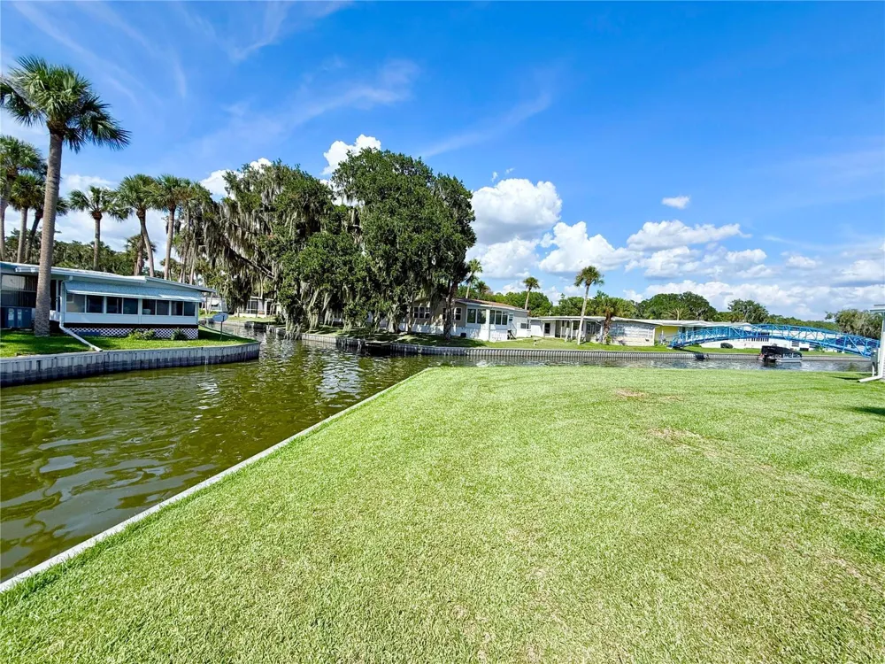 29 CLUB HOUSE Eustis, FL 32726