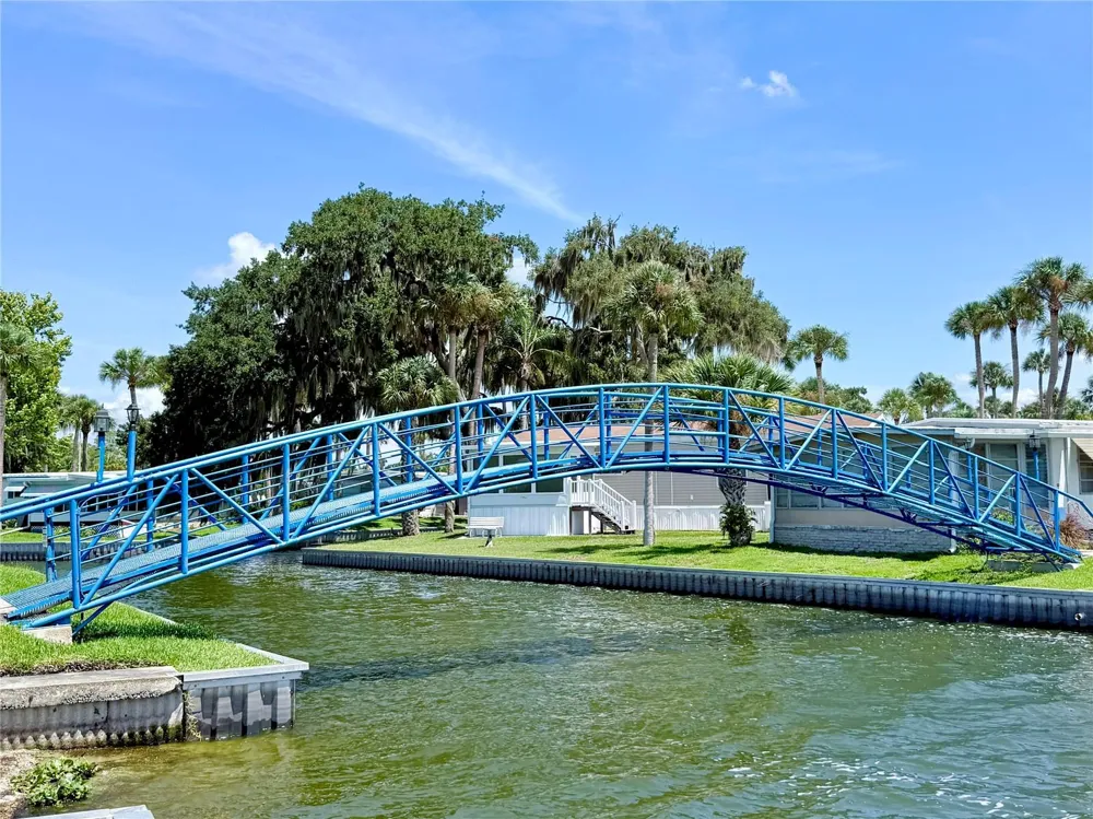 29 CLUB HOUSE Eustis, FL 32726