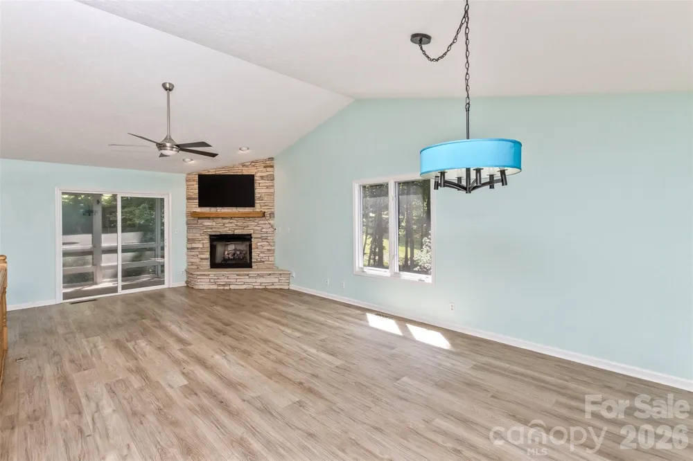 100 Titleist Way Hendersonville, NC 28739