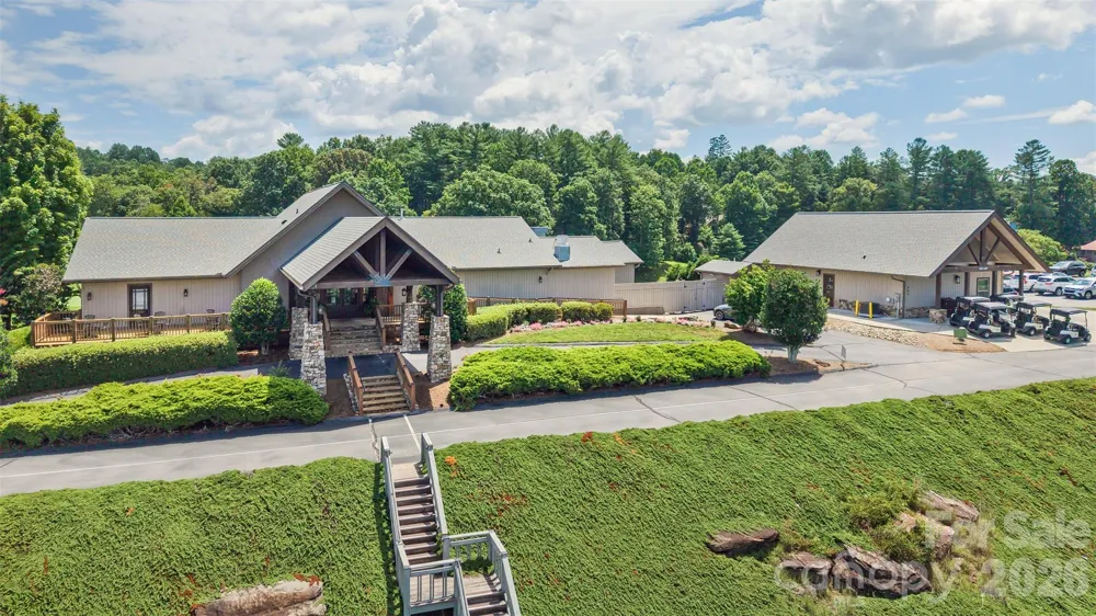 100 Titleist Way Hendersonville, NC 28739