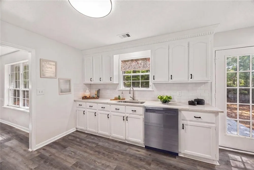 321 Doublegate Drive Bonaire, GA 31005