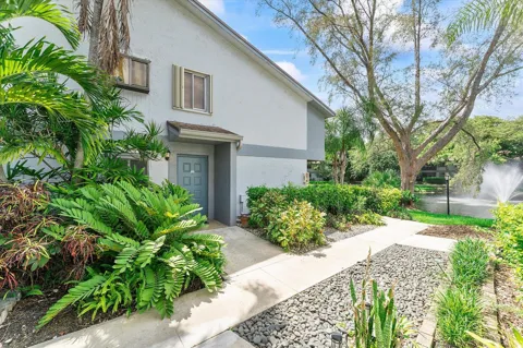 2705 S OAKLAND FOREST DRIVE #104