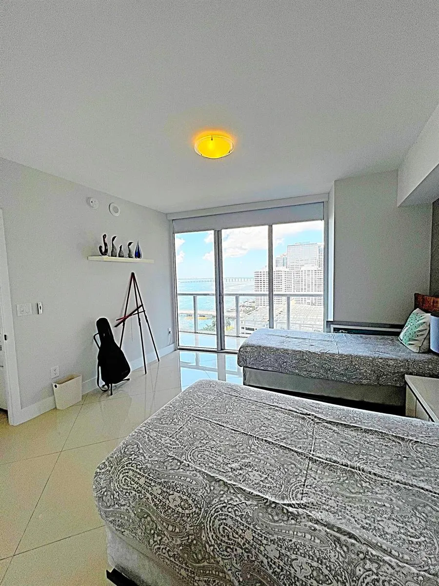 495 BRICKELL AVENUE #1605 Miami, FL 33131