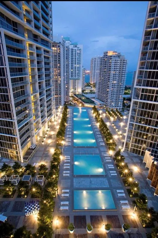 495 BRICKELL AVENUE #1605 Miami, FL 33131