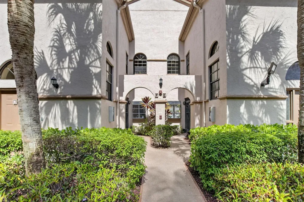 5187 Europa Drive #F Boynton Beach, FL 33437