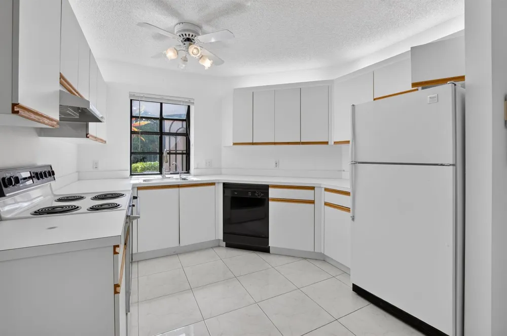 5187 Europa Drive #F Boynton Beach, FL 33437