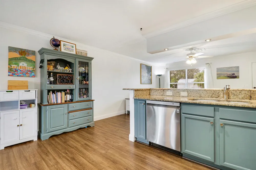 104 BANYAN CIRCLE Jupiter, FL 33458